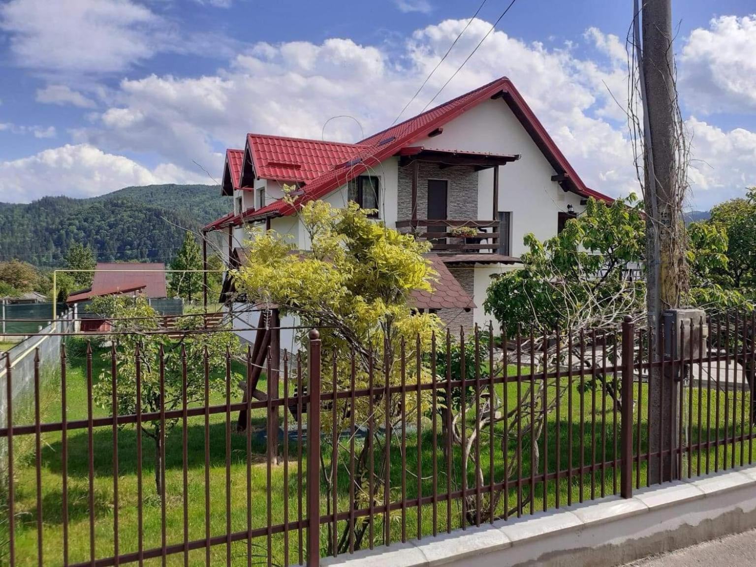 Casa Popa Hotell Gura Humorului Exteriör bild