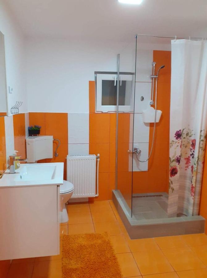 Casa Popa Hotell Gura Humorului Exteriör bild